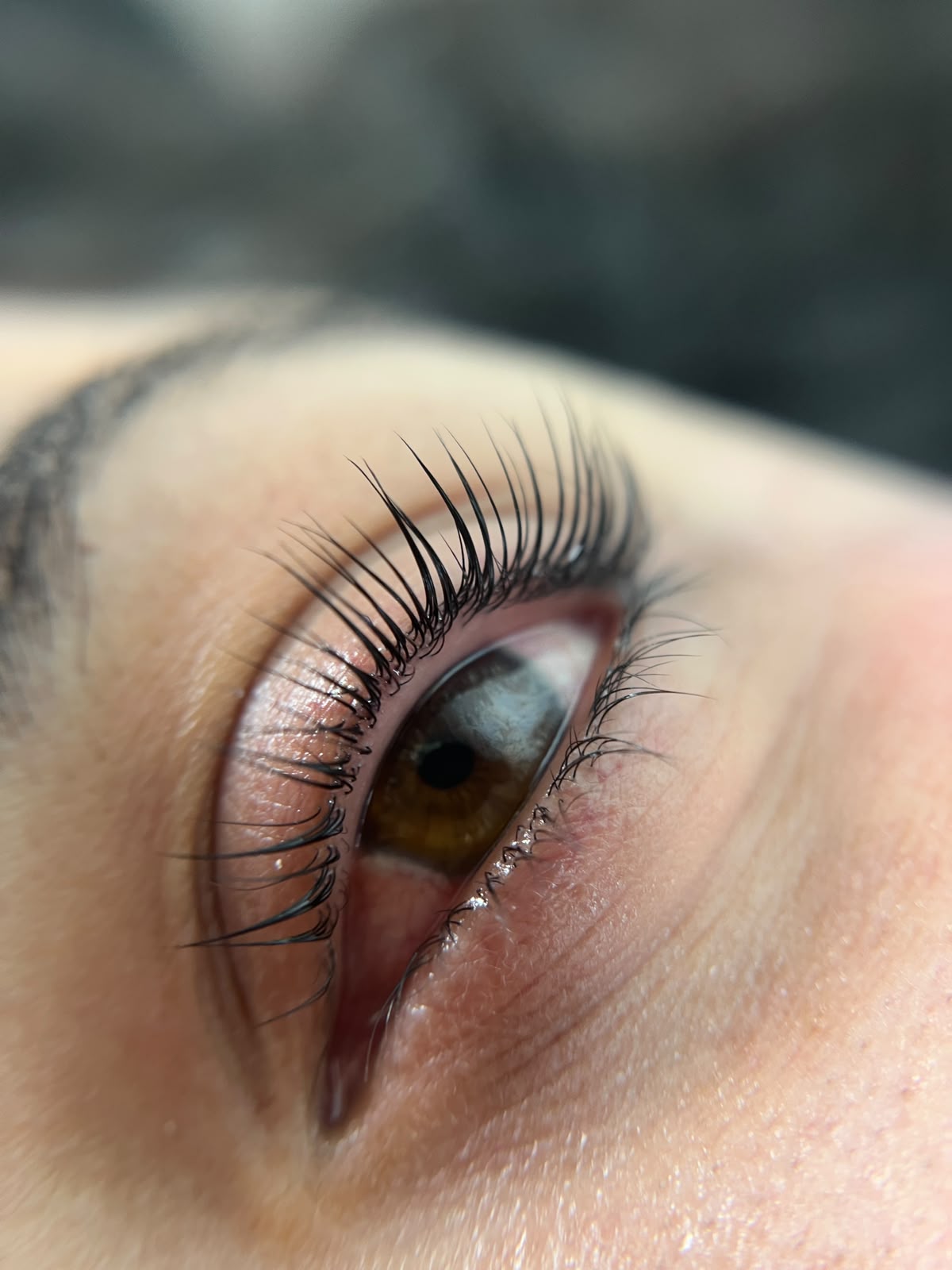 Trabajo de alumna en cejas